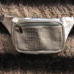 Fanny pack-Silver